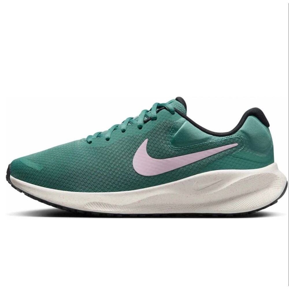 Nike Revolution 7 Bicoastal Green Pink Foam women’s size 7